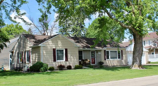 Photo of 606 Center Ave N, Blooming Prairie, MN 55917