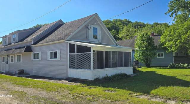 Photo of 520 New St, Whalan, MN 55949