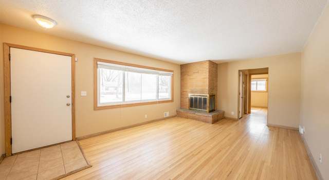 Photo of 5901 Pearson Dr, Brooklyn Center, MN 55429
