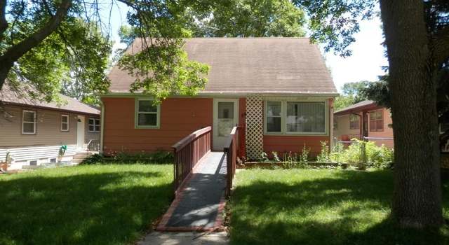Photo of 846 21st Ave N, South Saint Paul, MN 55075