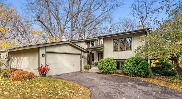 Photo of 4048 Lakehill Cir, White Bear Lake, MN 55110