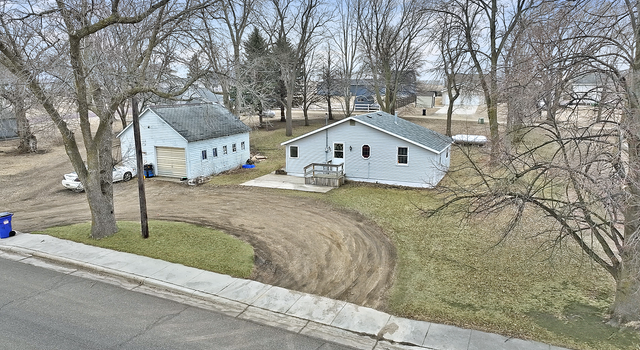 Photo of 421 Center Ave, Lake Wilson, MN 56151