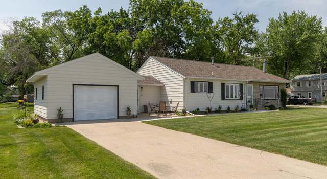 Photo of 610 4th St, Lyle, MN 55953