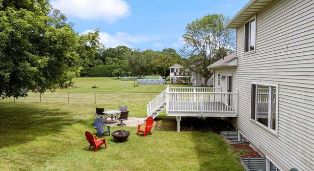 Photo of 9408 Jennifer Ct, Chisago City, MN 55013