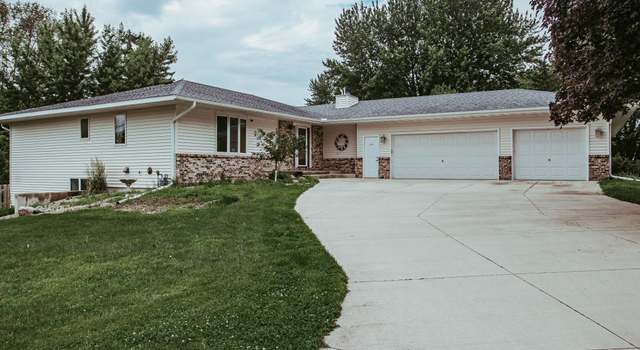 Photo of 610 25th St SW, Austin, MN 55912