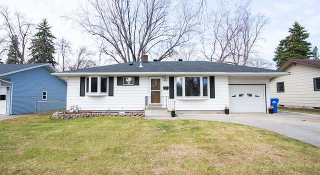 Photo of 1813 14 1/2 St S, Fargo, ND 58103