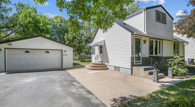 Photo of 2220 Oakwood Dr, Mounds View, MN 55112