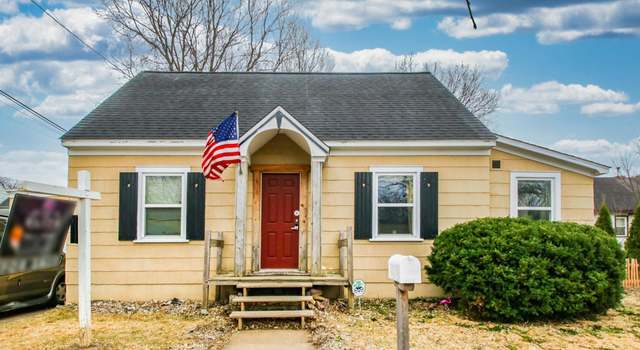 Photo of 907 Birch St, Eau Claire, WI 54703