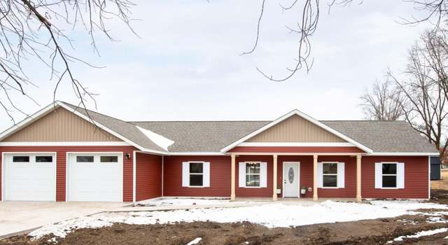 Photo of 422 Maple St, Lowry, MN 56349