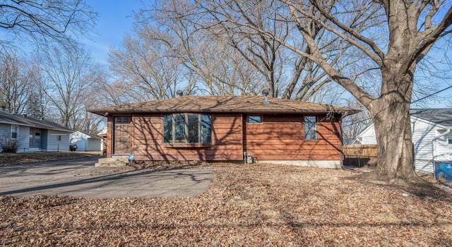 Photo of 2057 Dale St N, Roseville, MN 55113