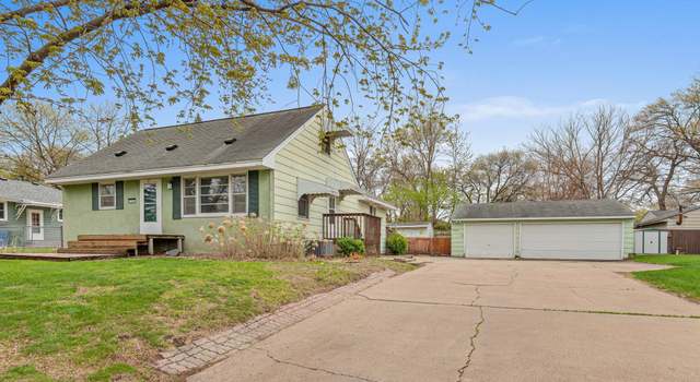 Photo of 524 Fairmont St NE, Fridley, MN 55432