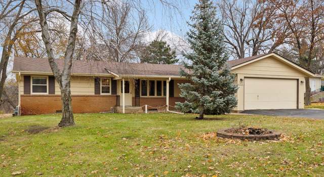Photo of 2512 W 93rd St, Bloomington, MN 55431