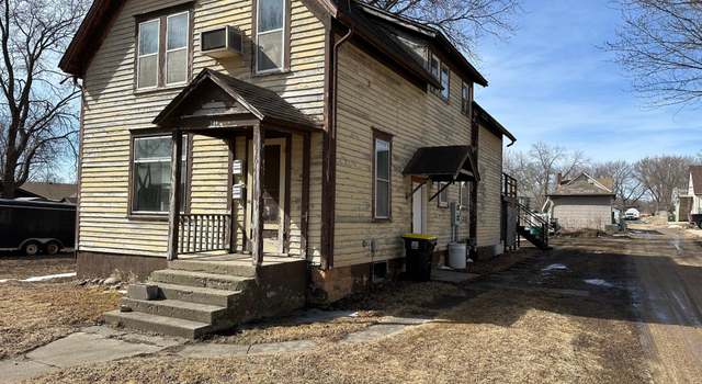 Photo of 740 3rd Ave, Windom, MN 56101