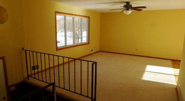 Photo of 466 Arrowhead Dr, Lino Lakes, MN 55014