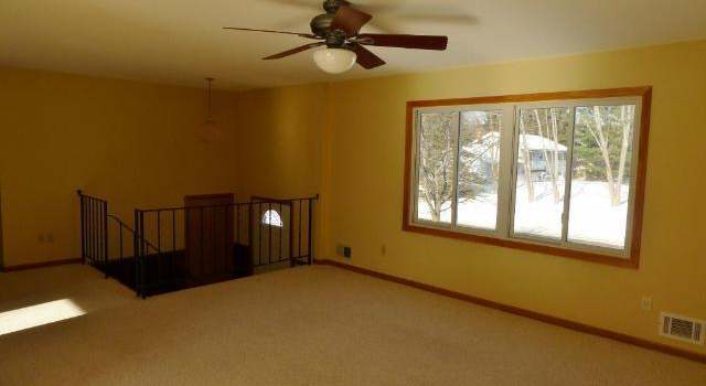 Photo of 466 Arrowhead Dr, Lino Lakes, MN 55014
