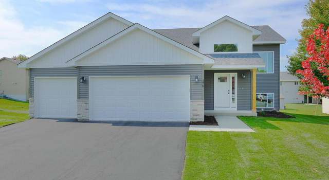 Photo of 170 7th St S, Winsted, MN 55395