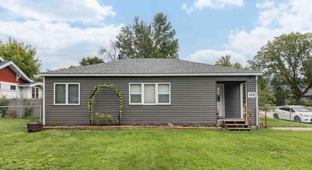 Photo of 224 4th St SE, Barnesville, MN 56514