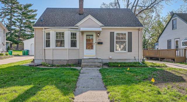 Photo of 3933 Zarthan Ave S, Saint Louis Park, MN 55416