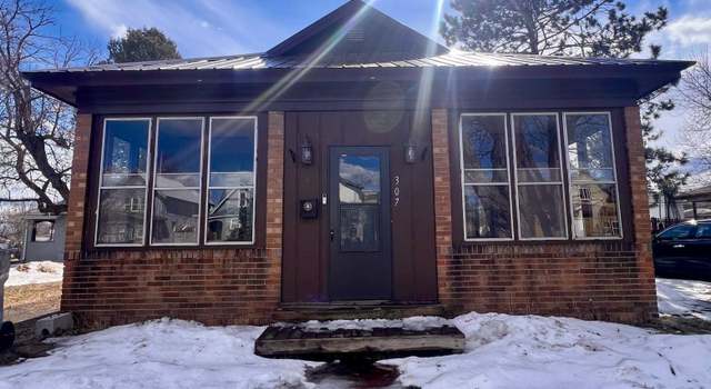 Photo of 307 4th St NW, Chisholm, MN 55719