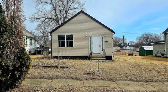 Photo of 823 Adams Ave, Westbrook, MN 56183
