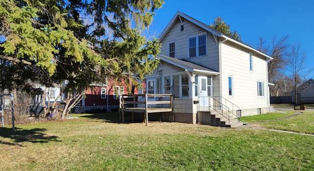 Photo of 1024 6th St, International Falls, MN 56649