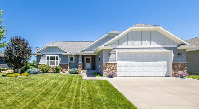 Photo of 115 Emerald Lake Dr, Lake City, MN 55041