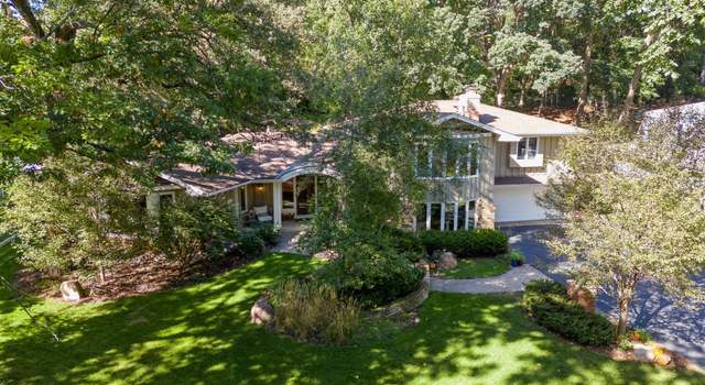 Photo of 6124 Scotia Dr, Edina, MN 55439