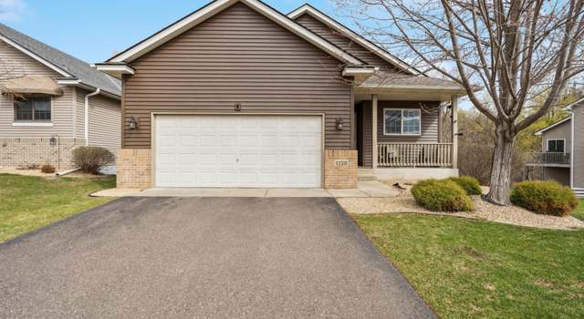 Photo of 1128 Beaver Creek Pkwy, Maplewood, MN 55119