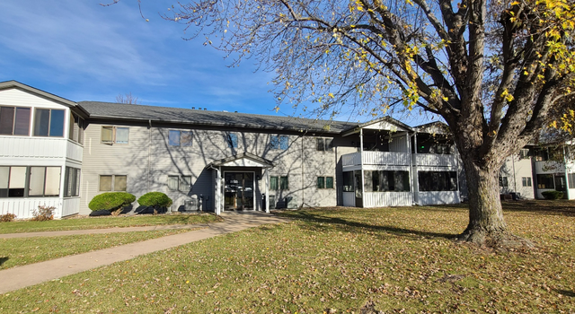 Photo of 3125 Village Trl #214, Hastings, MN 55033