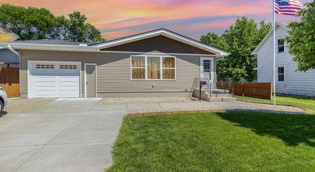 Photo of 609 4th St NE, Montgomery, MN 56069