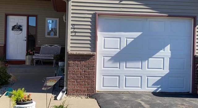 Photo of 927 7th Ave SW, Pine Island, MN 55963