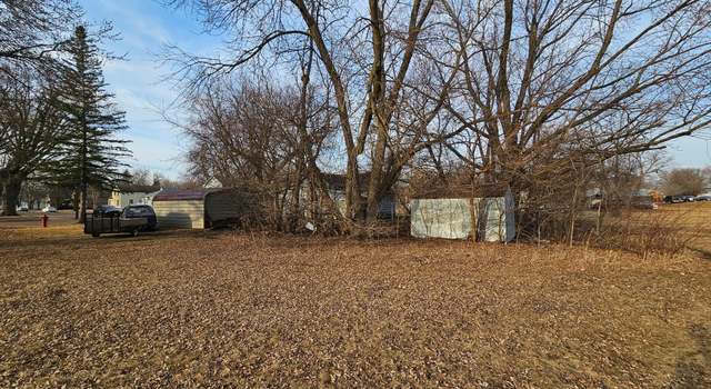 Photo of 2747 26th St, Slayton, MN 56172