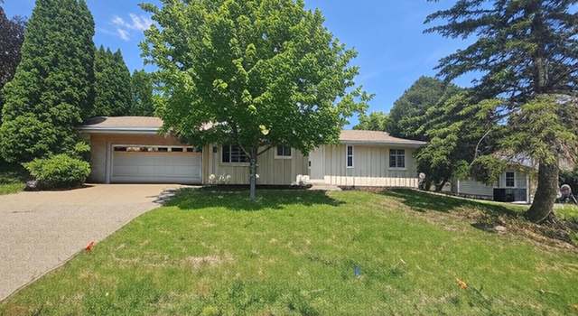 Photo of 15977 Harmony Way, Apple Valley, MN 55124