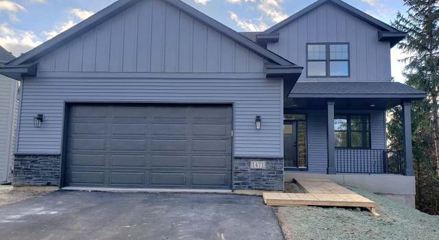 Photo of 560 Sunrise Dr, Little Canada, MN 55117
