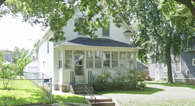 Photo of 680 Hyacinth Ave E, Saint Paul, MN 55106