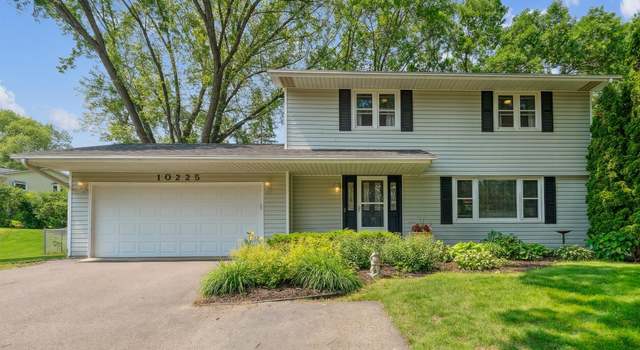 Photo of 10225 38th Ct N, Plymouth, MN 55441