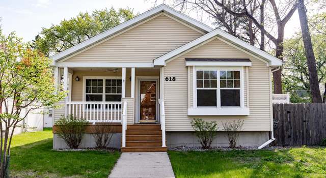 Photo of 618 10th St S, Fargo, ND 58103
