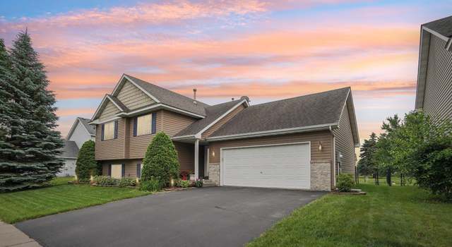 Photo of 1312 Locust St, Farmington, MN 55024