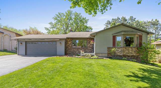 Photo of 210 Lilac Ln, Shoreview, MN 55126