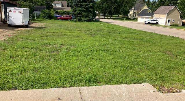 Photo of 400 Douglas Ave, Henning, MN 56551