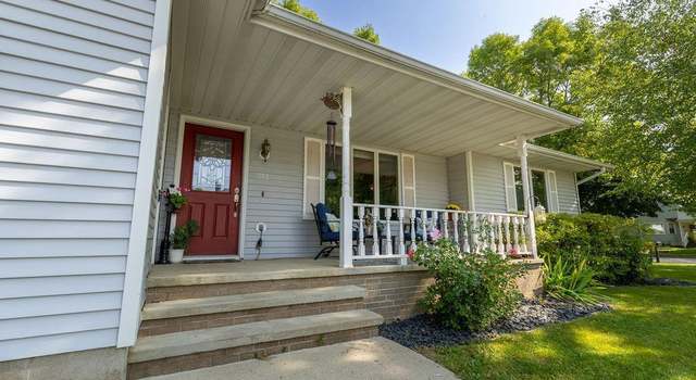 Photo of 302 9th St N, Kerkhoven, MN 56252