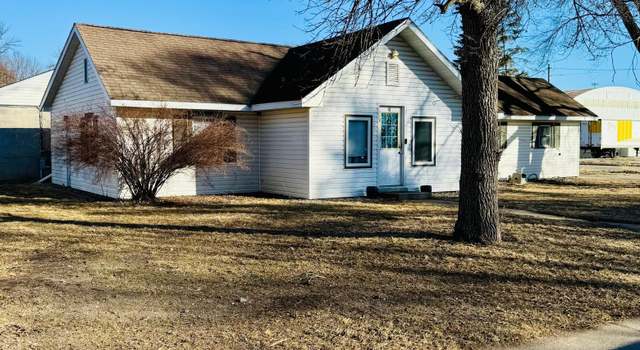 Photo of 12 Oak St N, Lester Prairie, MN 55354