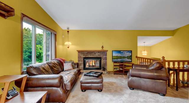 Photo of 1797 Sunrise Ct, Maplewood, MN 55117