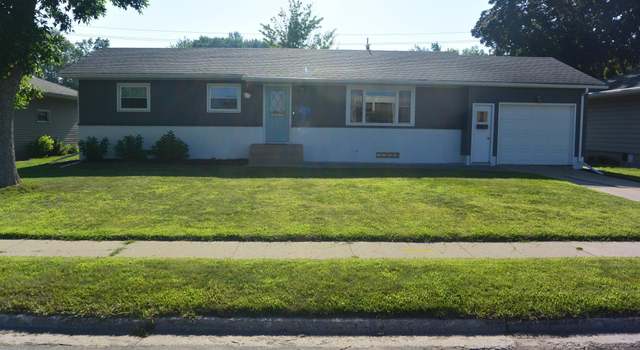 Photo of 1810 Hennepin Ave N, Glencoe, MN 55336