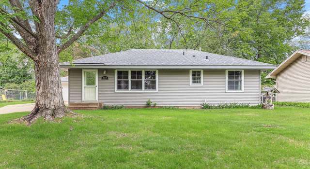 Photo of 11424 Xavis St NW, Coon Rapids, MN 55433