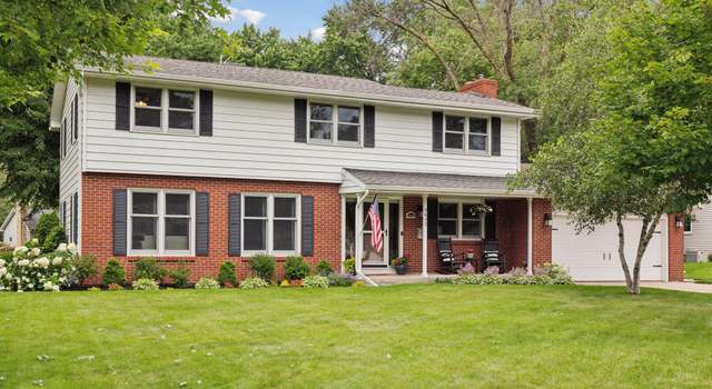 Photo of 9642 Upton Rd, Bloomington, MN 55431