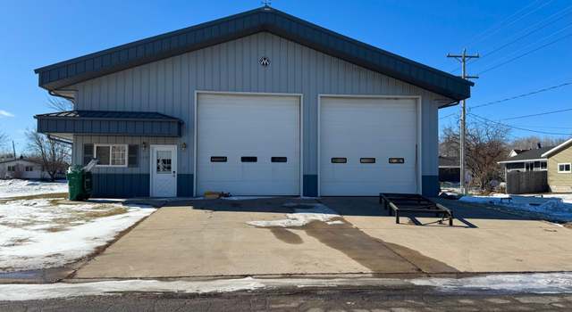 Photo of 113 S 6th St, Keewatin, MN 55753