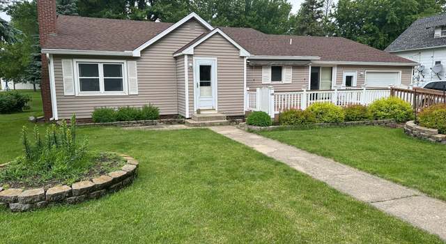 Photo of 520 Woodman Ave, Dovray, MN 56125