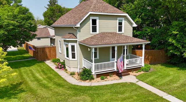 Photo of 214 S 4th St, Olivia, MN 56277