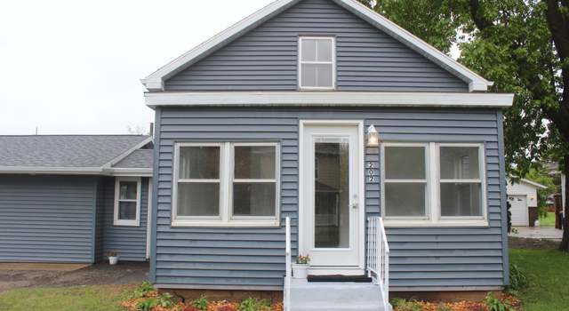 Photo of 202 Main St W, Morristown, MN 55052